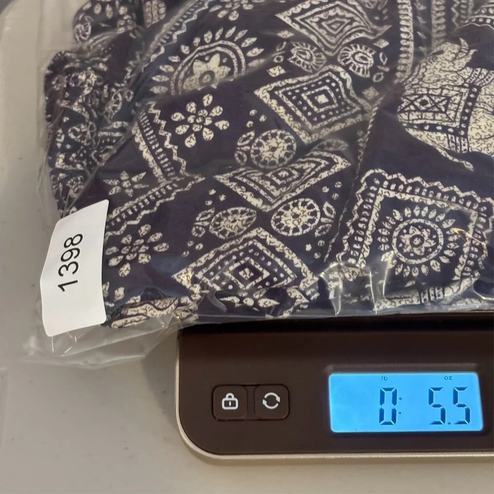 The Unbranded Brand size item